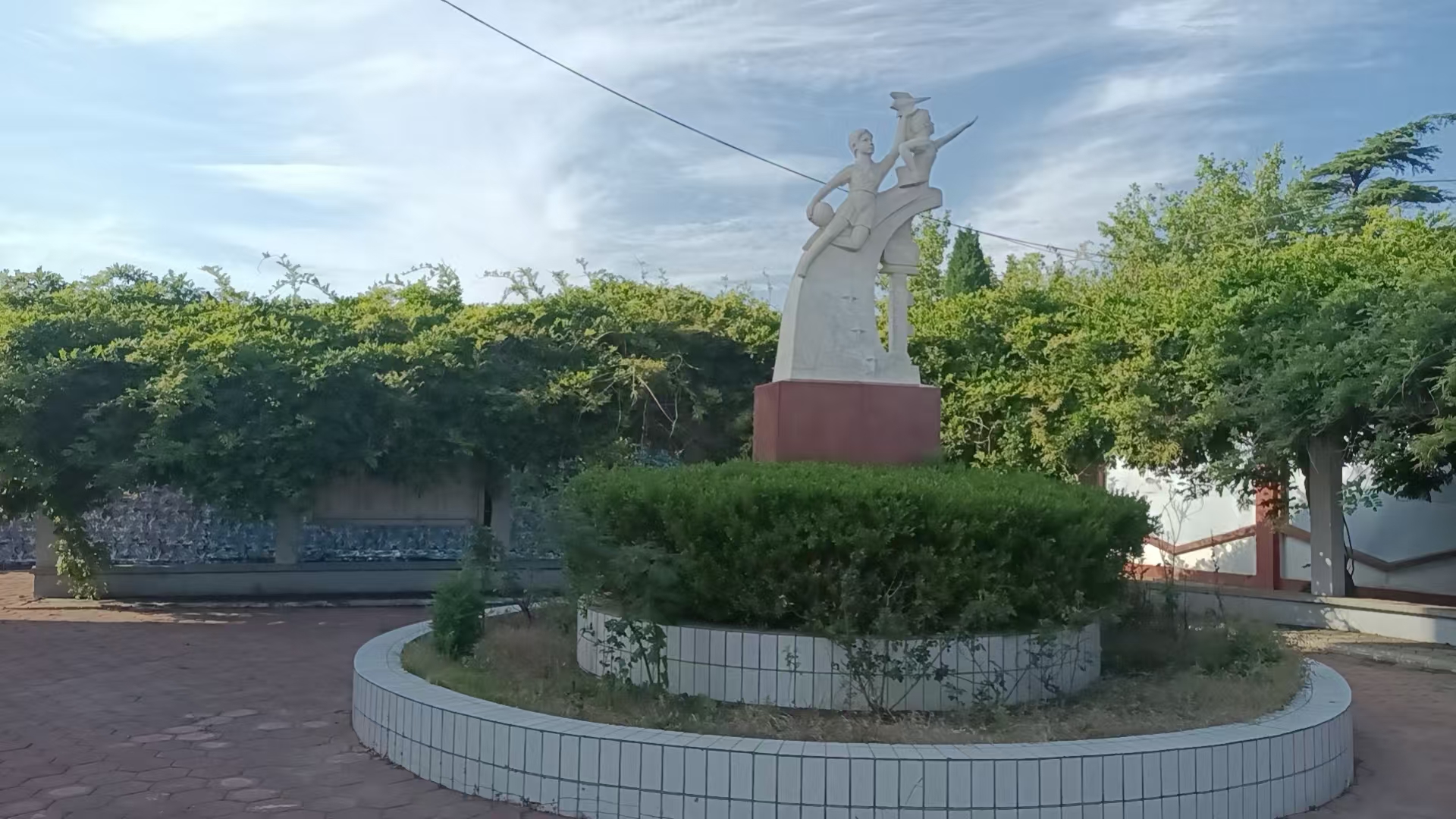 学校外景